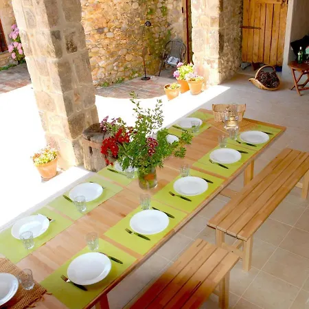 Ferienhaus Spacious In Navata